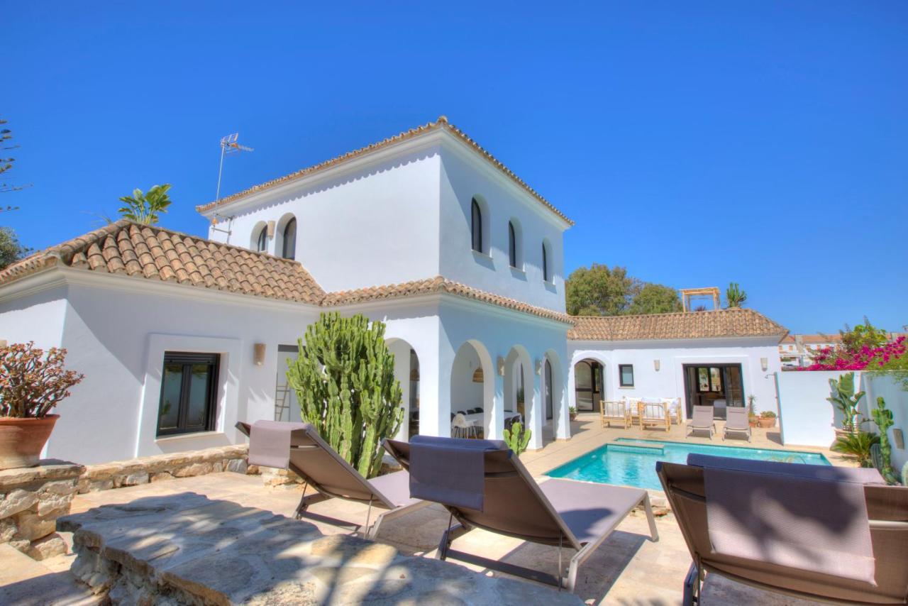 Villa Mas Tranquila - A Stylish Villa With Pool 150 M From The Beach Conil De La Frontera Buitenkant foto