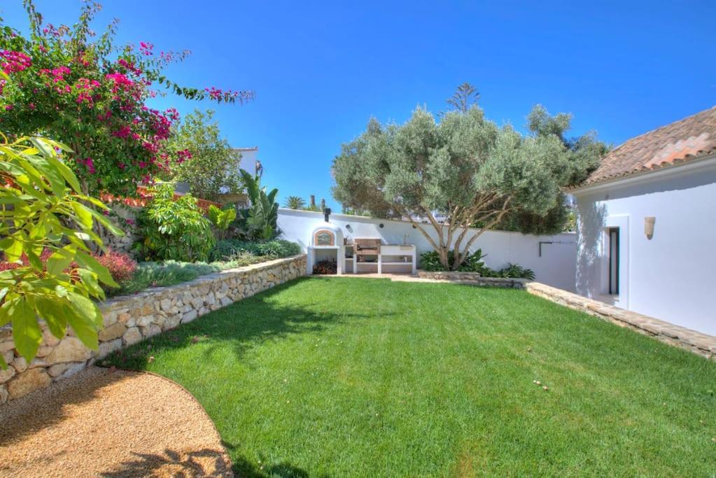 Villa Mas Tranquila - A Stylish Villa With Pool 150 M From The Beach Conil De La Frontera Buitenkant foto